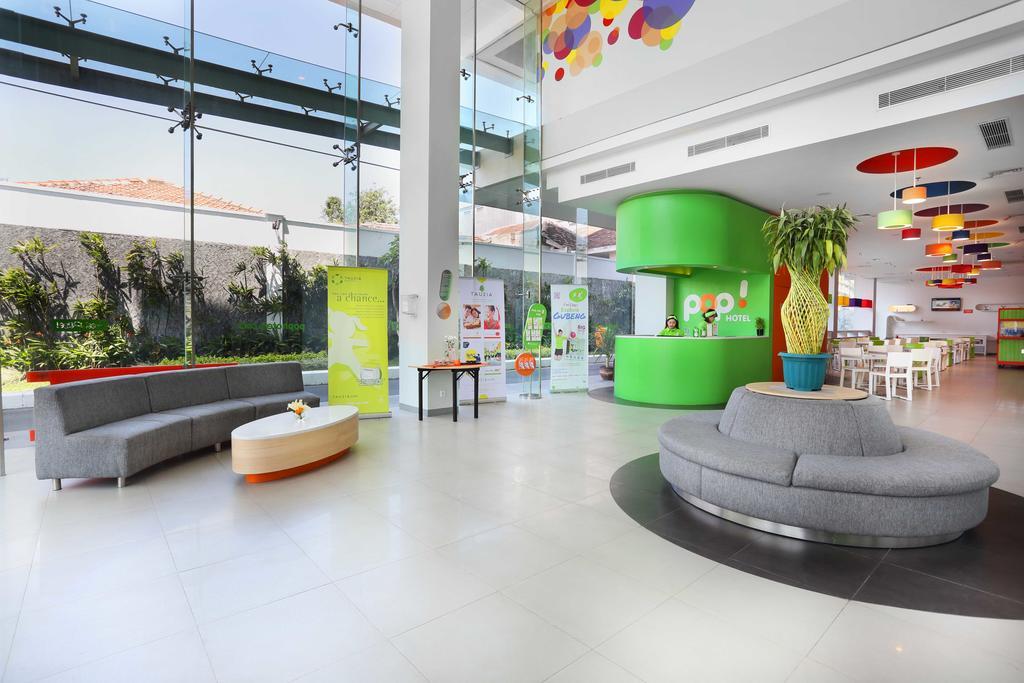 Pop! Hotel Gubeng Surabaja Exteriér fotografie