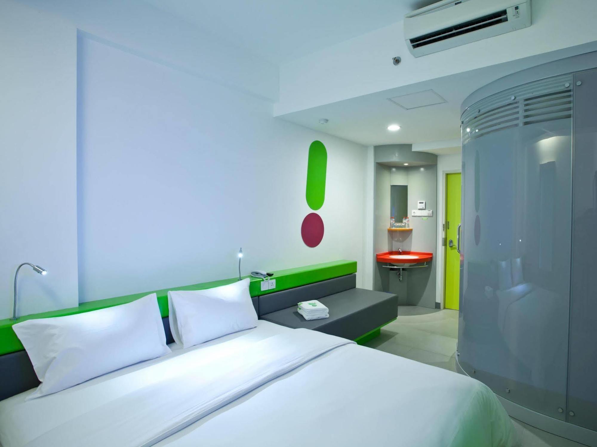 Pop! Hotel Gubeng Surabaja Exteriér fotografie
